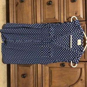 Sleeveless women top